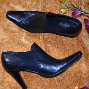 Black leather slip on dress shoes